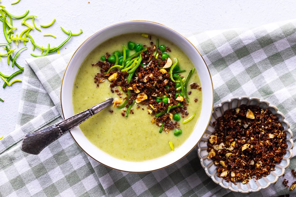 Kartoffel-porre-suppe med rosmarin og ost