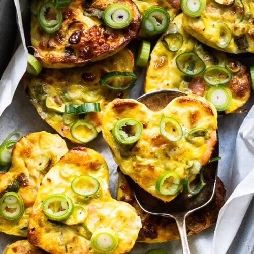 Æggemuffins med røget laks