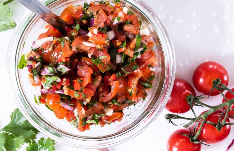 Mexicansk tomatsalsa med chili og koriander