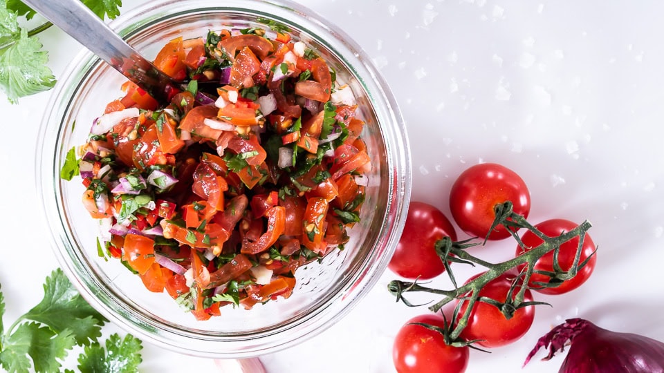 Tomatsalsa med chili og koriander – mexicansk salsa