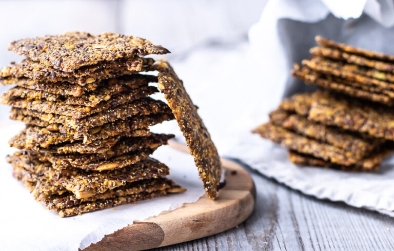 Gulerodskiks med knas, kanel og kerner - glutenfri kiks