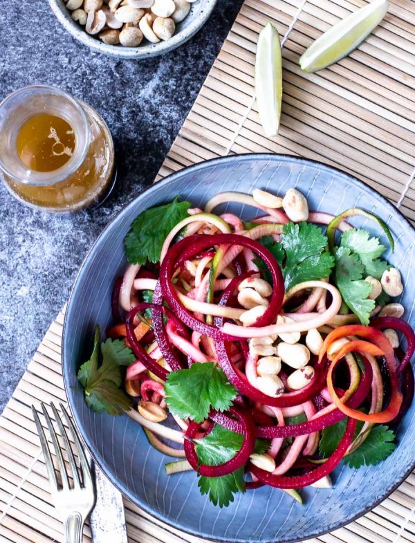 Thaisalat - orientalsk inspireret salat med nordisk twist
