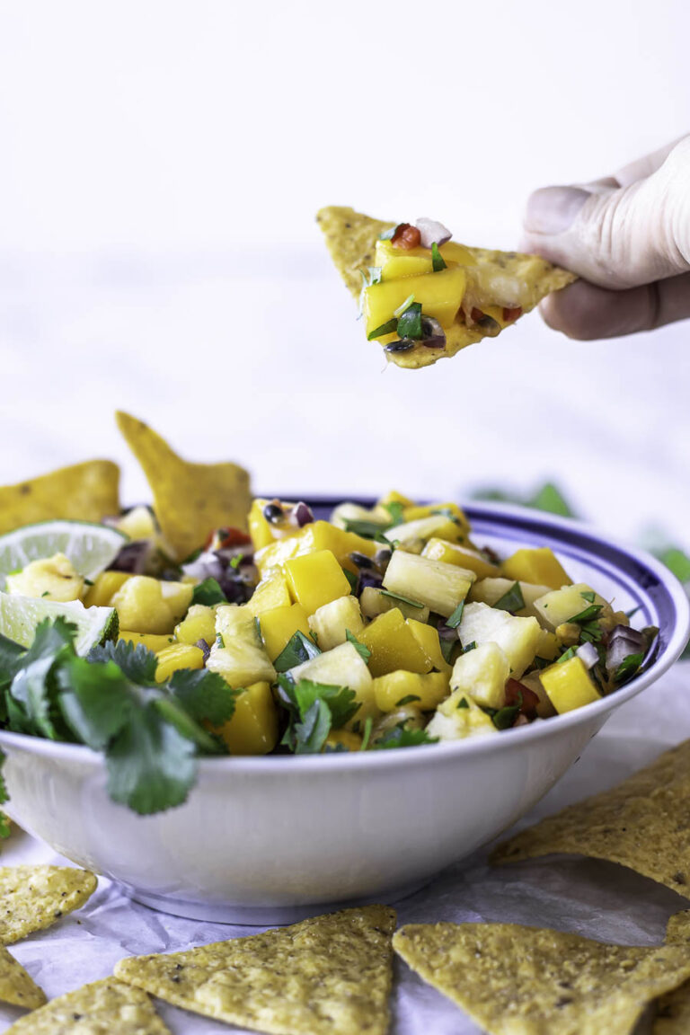 Mangosalsa med ananas og koriander - Muttionline