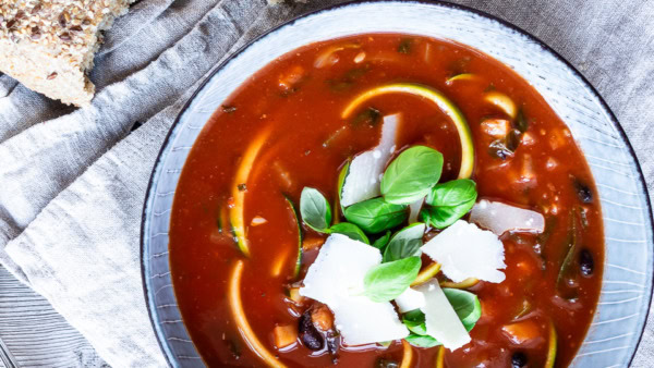 Vegetarisk minestrone med bønner