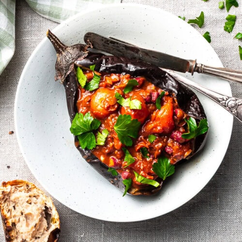 Imam bayildi - fyldte auberginer på tyrkisk