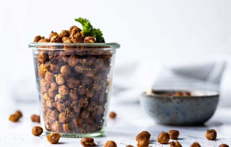 Ristede kikærter i ovn – sprød, sund snack