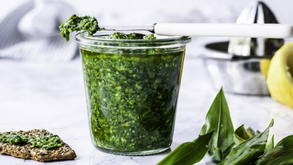 Ramsløgpesto med solsikkekerner