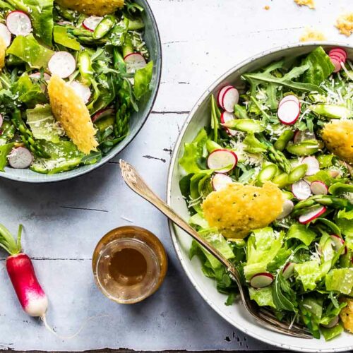 Salat med asparges og parmesan