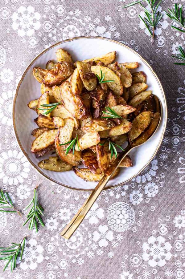 Kartofler i ovn med rosmarin - top sprøde
