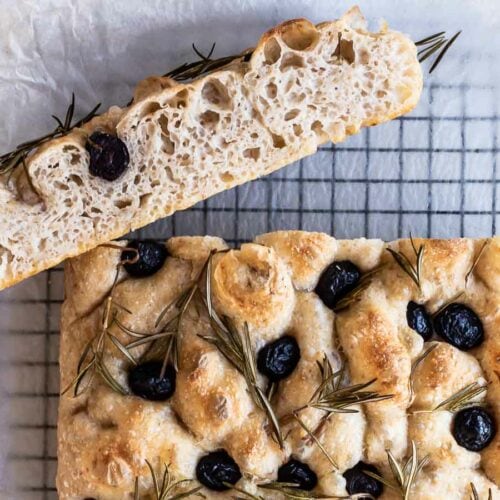 Koldhævet focaccia i bradepande – lækkert madbrød