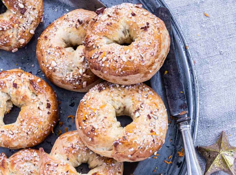 Søde julekranse med kardemomme og appelsin