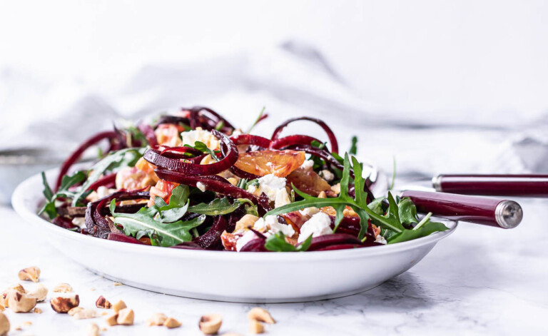 Rå rødbedesalat med grape og feta