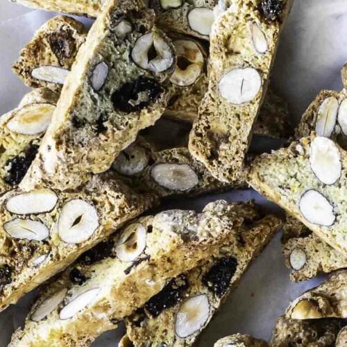 Biscotti med tørrede frugter og nødder