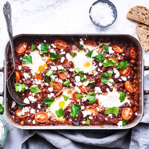 Shakshuka i ovn med aubergine og harissa