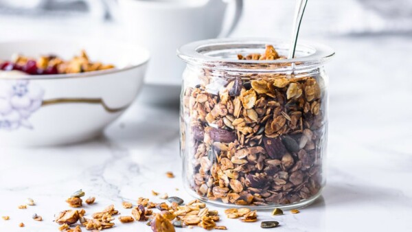 Hjemmelavet granola med nødder