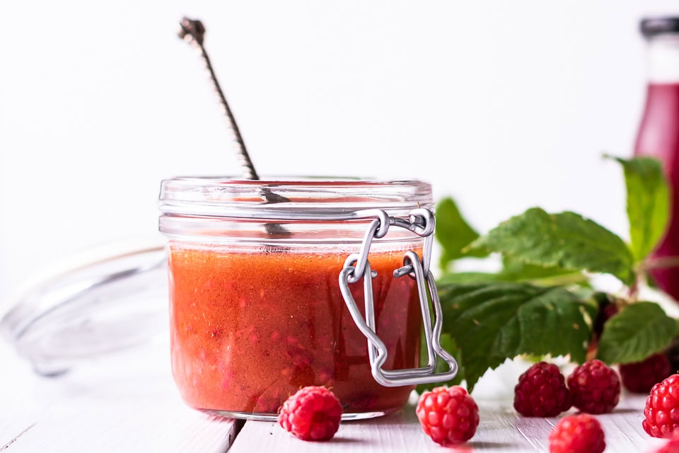 Hindbærdressing og hindbæreddike
