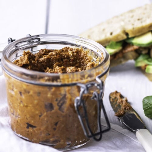 Rød pesto med peberfrugt