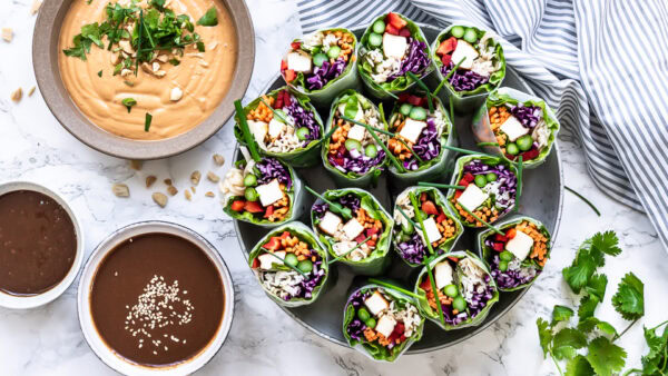 Friske forårsruller med halloumi - og de bedste dips!