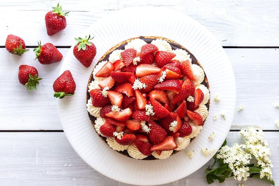 Jordbærtærte med mazarinbund og mascarpone