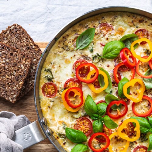 Æggekage med hytteost i ovnen