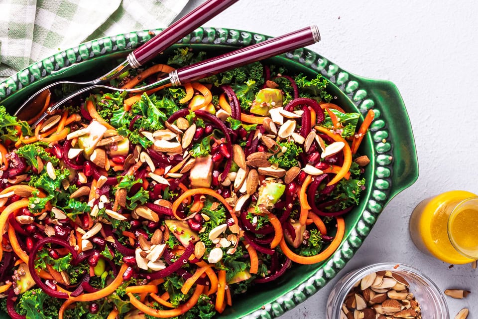 Luksus råkost med rødbede, gulerod og grønkål-10