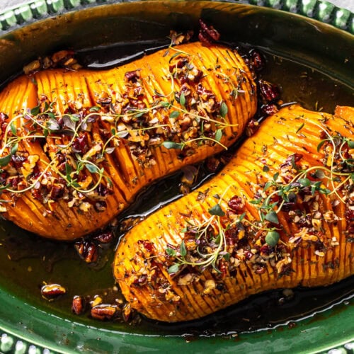 Hasselback butternut squash med timian og honning