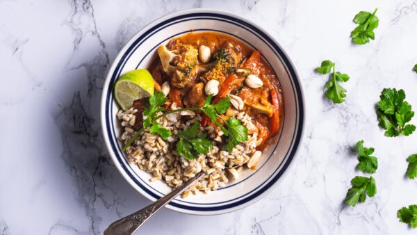 Kylling i peanutbutter sovs