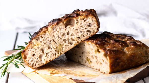 Focaccia med surdej - svampet og luftigt